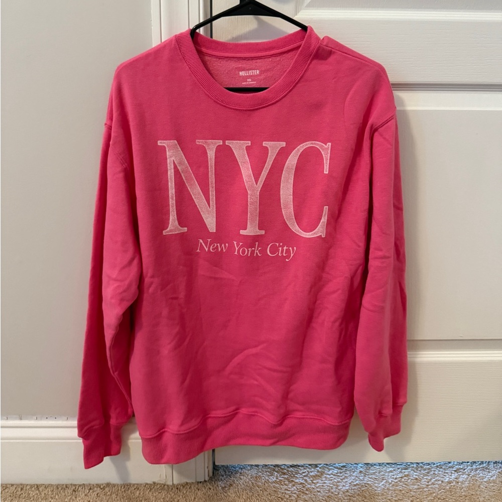 Never worn size XS oversized hot pink nyc crew neck